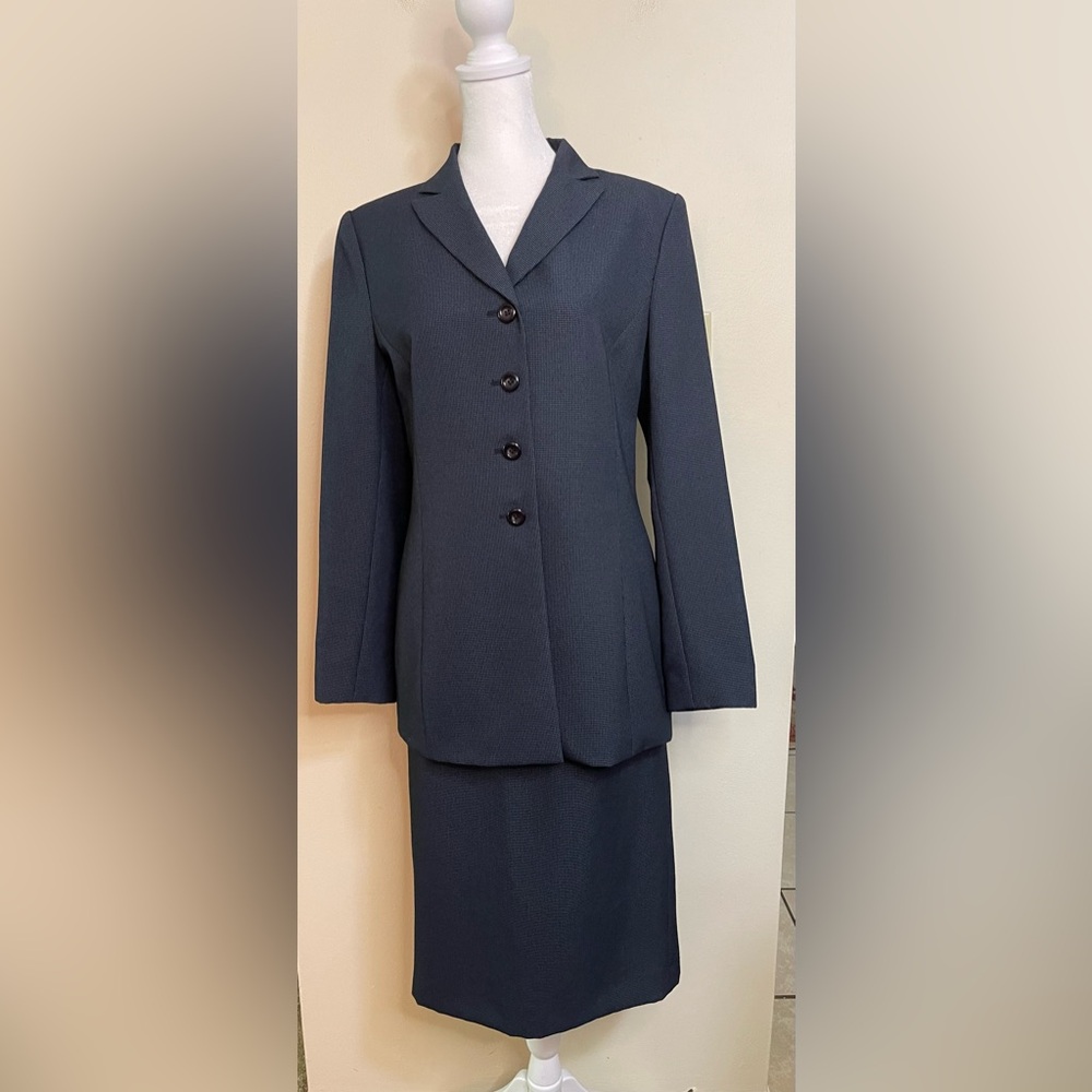 Le Suit Women’s Suit 2 Pieces Set Jacket Blazer & Skirt Sz 6
